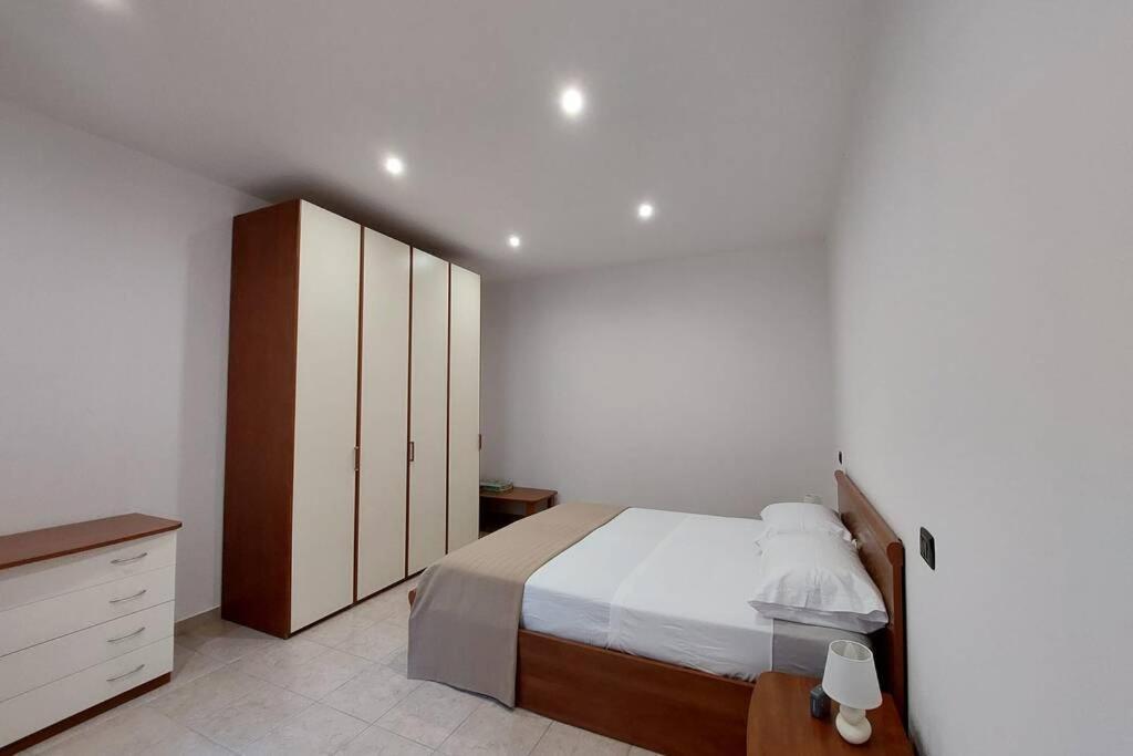 Casa Adelina - Appartamento Pallanza Centro Verbania Exterior foto