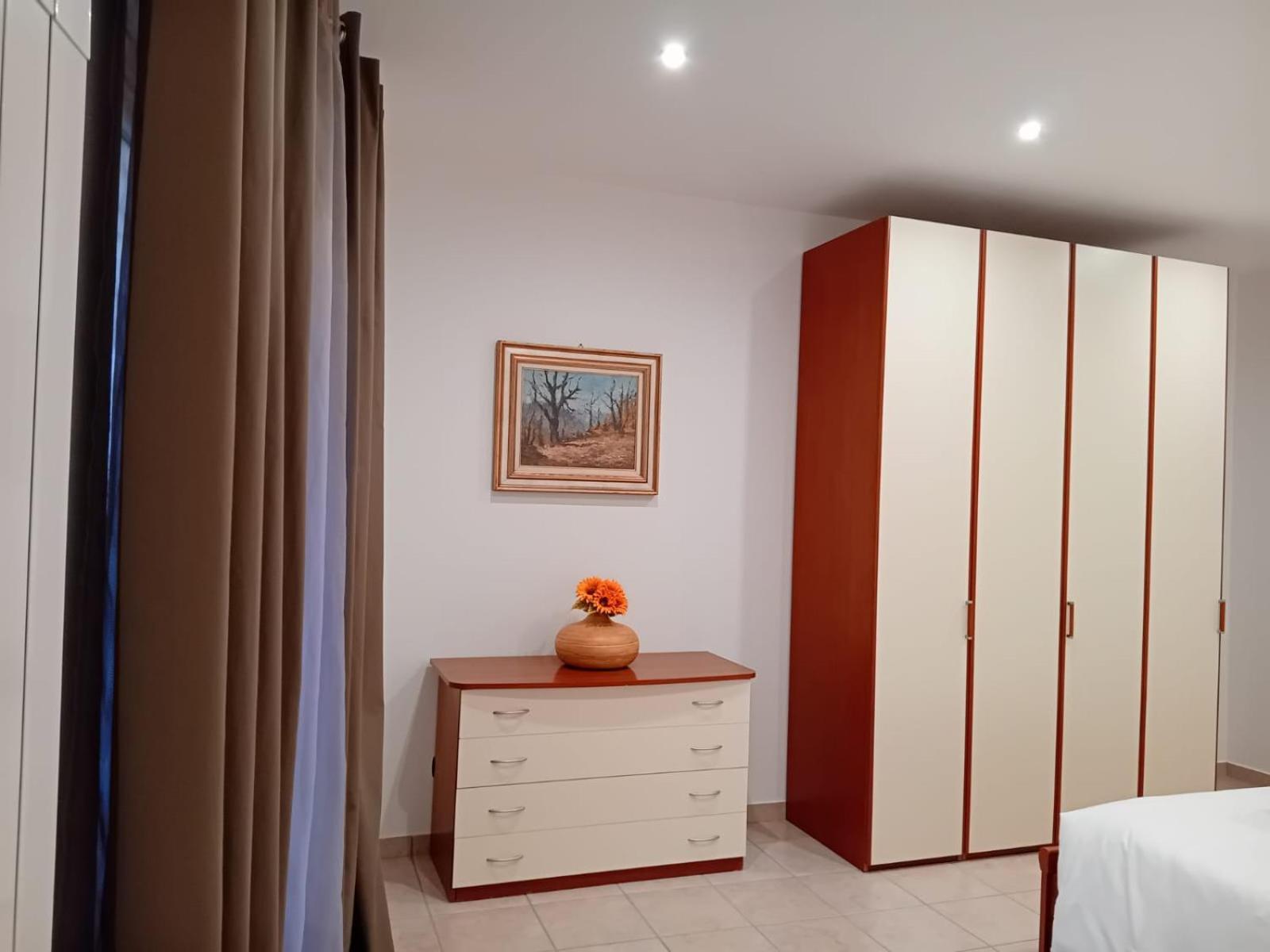 Casa Adelina - Appartamento Pallanza Centro Verbania Exterior foto