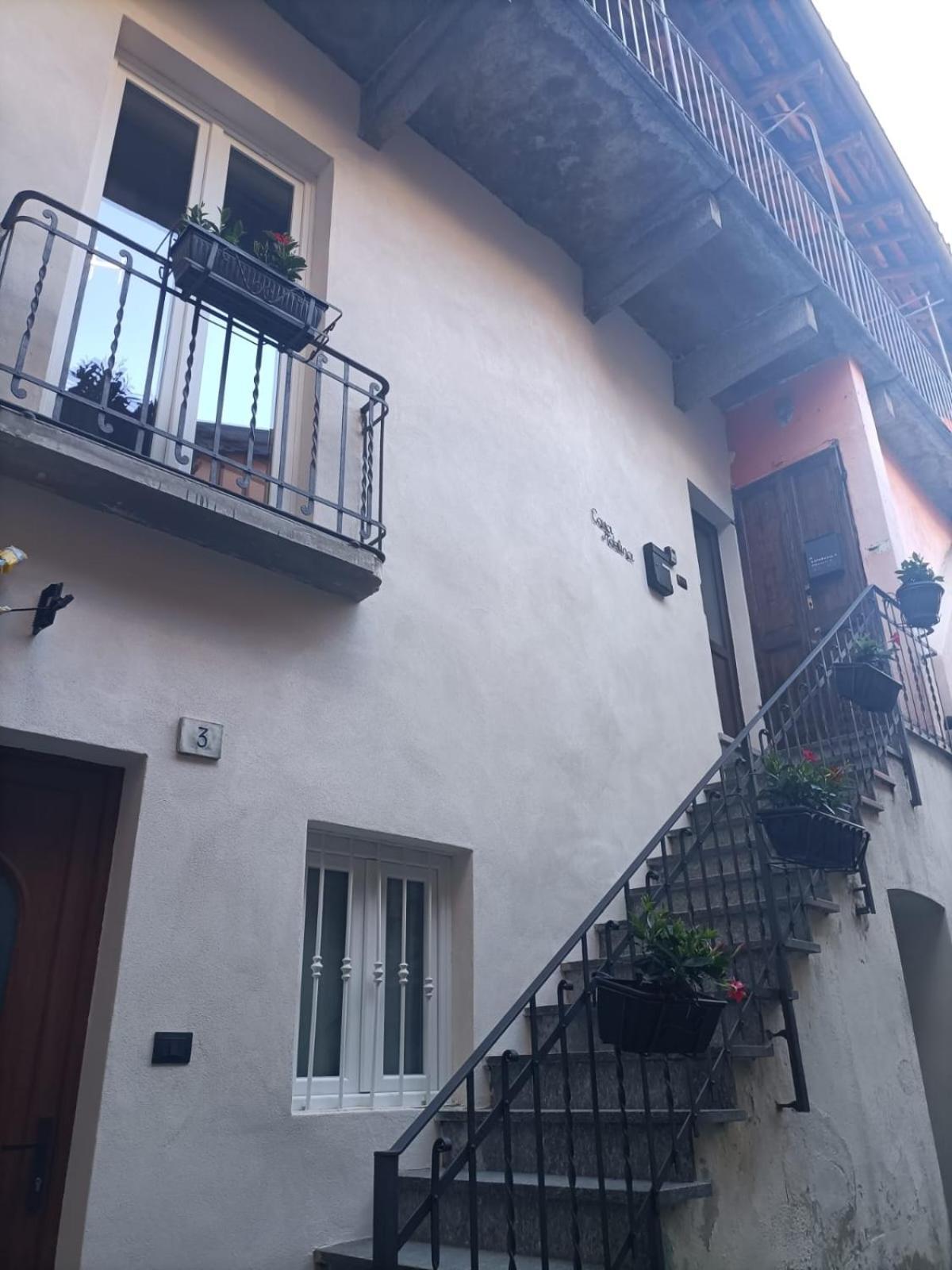 Casa Adelina - Appartamento Pallanza Centro Verbania Exterior foto